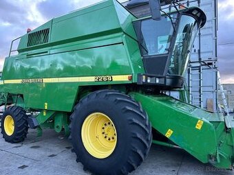 Sklízecí mlátička John Deere 2264 zaci lista 6m + řepka stol
