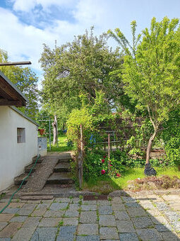 Rodinný dům se zahradou v Myslejovicích, Kobylničkách