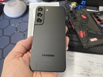 Samsung Galaxy S22 256GB černá barva, s obaly