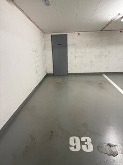 Garážové stání Praha 13