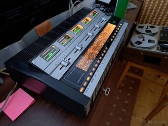 Grundig RTV 820 Hi-Fi kvadrofonní receiver, super stav