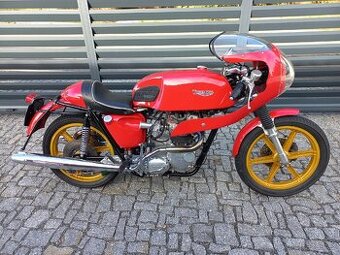 Triumph Bonneville T120R Egli r.v.1969 s Dokumenty
