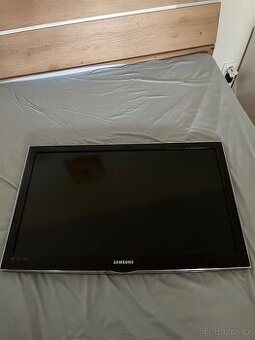 Televize Samsung (32" / 81 cm)