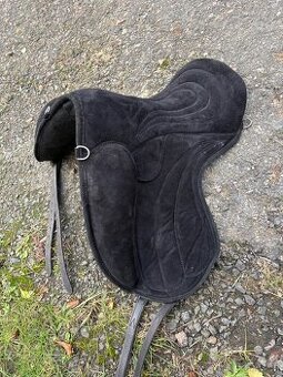 Jezdecký sedlo-pad Royal černý semiš