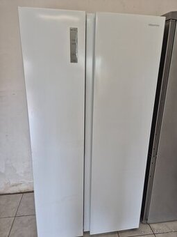 Americká dvoudveřová chladnička Hisense