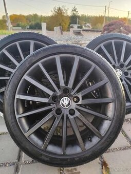 Originální Škoda ALU kola TURINI 18" – 5x112, černá matná,