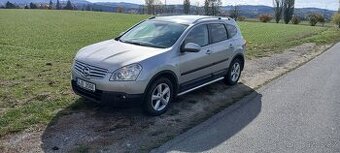 Nissan QASHQAI +2,4x4,Nova STK,
