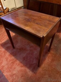 Dřevěný Stolek 41x65 cm