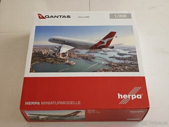 Airbus 380 Qantas, Aibus 330 Hawaiian, Herpa 1:200