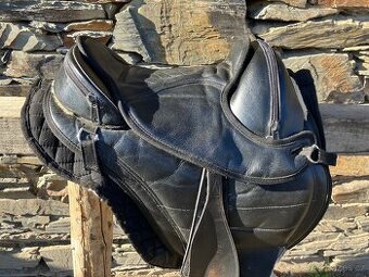 Kožené bezkostrové sedlo