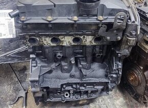 motor 4HV/HU 2,2Hdi 2198ccm na opravu