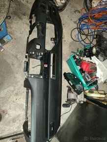 Passat b6 palubní deska včetně airbagu