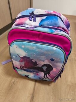 Aktovka pro holku 1.-3.tř