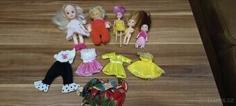 Malé panenky s oblečky