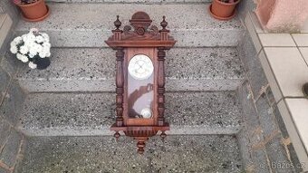 Staré nástěnné hodiny 90 cm