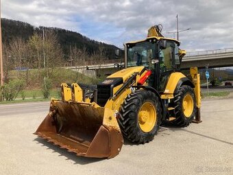 CAT 444 Traktorbáger / Rýpadlo 2021