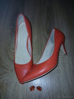 Dámské lodičky 40