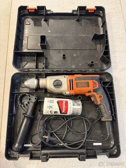 Vrtačka Black Decker s priklepem a vrtaky