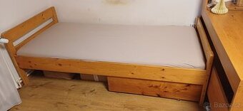 postel 90x200, dřevěná
