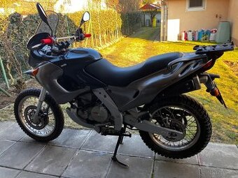 Aprilia Pegaso - 1