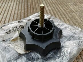 Škoda - Šroub pro upevnění kola