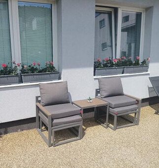 Zahradní nábytek na terasu