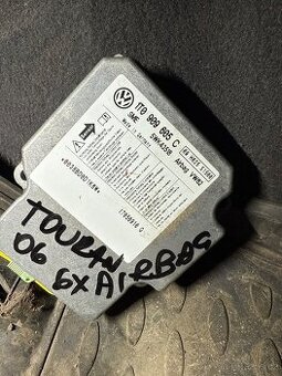 Řídící jednotka airbagů touran 1