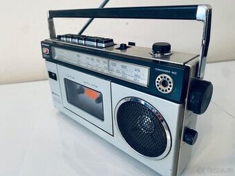 Radiomagnetofon Sanyo M 1700F, rok 1977