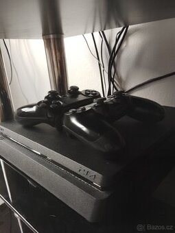 PS4