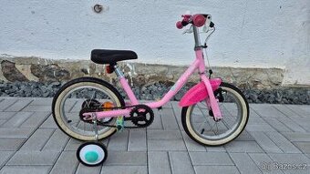 Dětské kolo s přídavnými kolečky