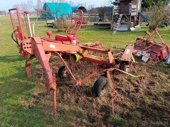 Obraceč sena Fella TH520