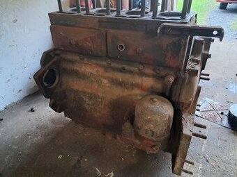 Zetor blok motoru 5501