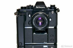 Nikon F3 + Nikkor Pancake 1,8/50mm + motor MD4 - 1