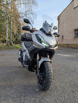 Honda ADV350 + org. výhřev rukojetí