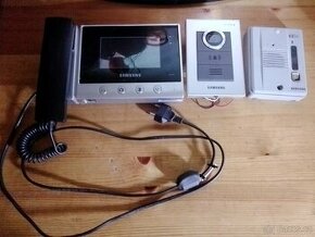 Domácí telefon s video Camerou a zvonkem na barák - 1