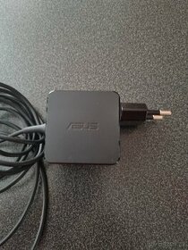 Originální nabíječka ASUS