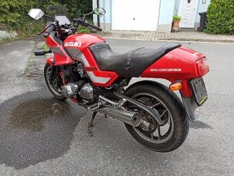 Suzuki GSX 750 ES