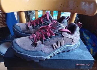 Merrell vel.43 (8) ,nove