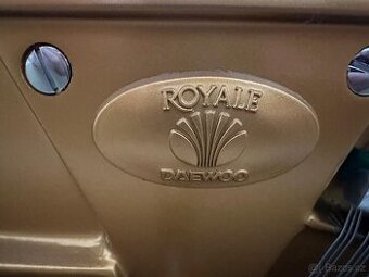 Klavír Royal