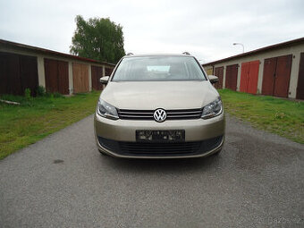 VW Touran 1,6 TDi 77 KW, 2013 BEZ KOROZE