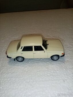 Autíčko Wartburg 353