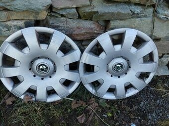 Originální poklice Škoda Octavia I