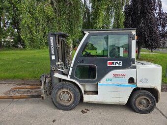 Nissan DX45