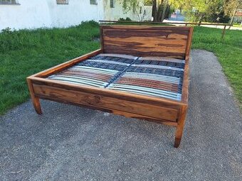 Masivní postel 180x200 - PALISANDR