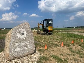 Lektor kurzů k získání strojnických průkazů