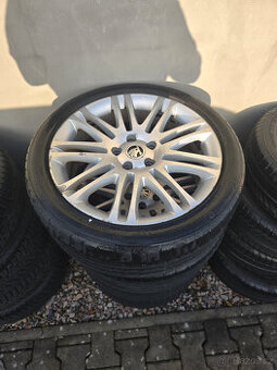 Alu kola Škoda R18 5X112 LETNÍ PNEU 235/40 R18