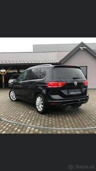 VW Touran  Highline - 2.0 TDI / 11O KW, DSG, LED, Webasto