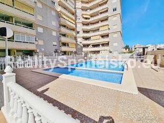 Prodej útulného apartmánu 3kk s výhledem na bazén-Torrevieja