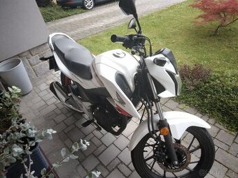 Honda CB 125 F