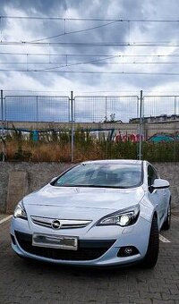 2012 OPEL Astra GTC